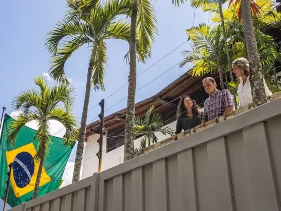 Cinco refugiados en la embajada argentina en Caracas son liberados con apoyo clave de Estados Unidos