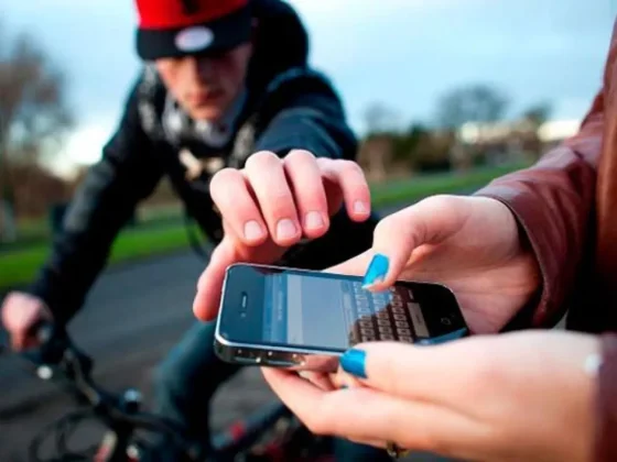 Ponen en marcha una línea directa para denunciar el robo de teléfonos móviles