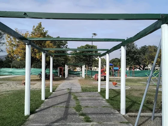 Avanza la renovación integral de la plaza de los Deportes en Tres Cerritos