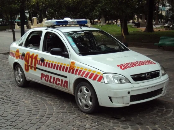 Empleada del 911 fue despedida tras detectarse que trabajaba mientras estaba de licencia médica