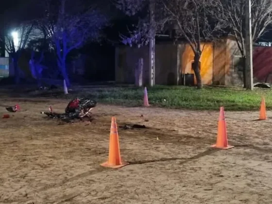 Lo frenaron en un control y escapó a toda velocidad de la Policía: atropelló y mató a una chica de 15 años