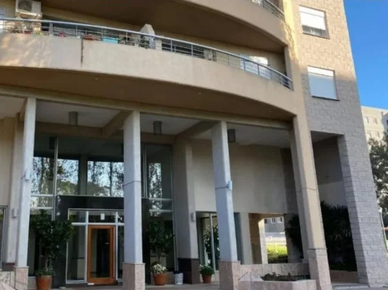 Dolor en Salta por la muerte de un adolescente de 13 años que cayó de un edificio