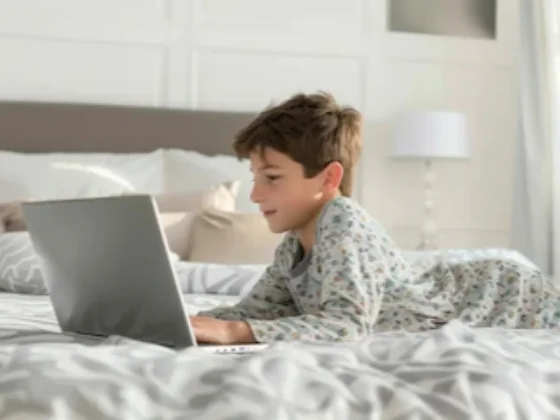 El 60% de los niños y adolescentes interactuó con desconocidos en internet