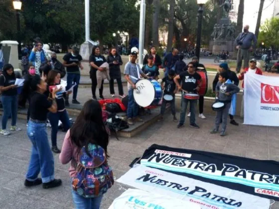 Salteños kirchneristas marcharon a favor de CFK y apuntaron contra Macri