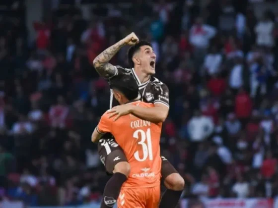 Platense histórico: le ganó la final a Huracán y se consagró campeón del fútbol argentino