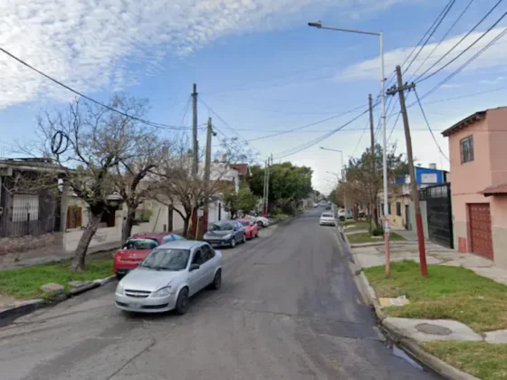 Las principales hipótesis en el caso del joven que atacó a puñaladas a su madre y mató a otro hombre
