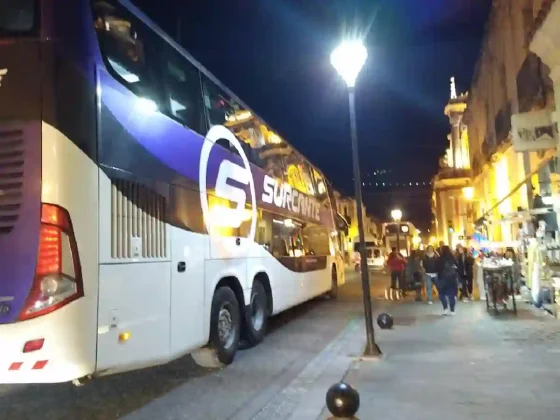 La municipalidad pone orden en el microcentro: Tránsito multó a colectivos y combis que “coparon” el casco histórico