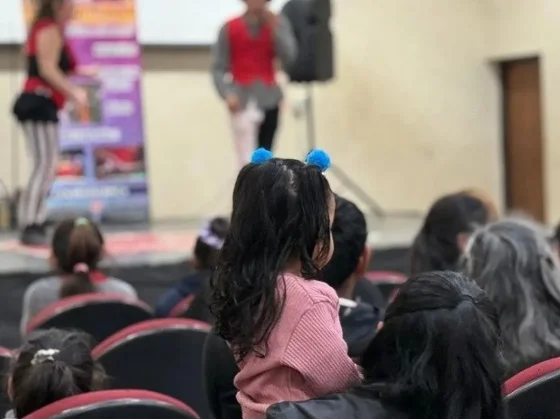 Vacaciones en la Muni arrancó a sala llena con circo, cine y teatro en Salta
