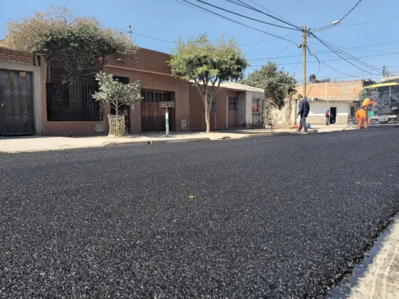 Barrio 20 de Junio: ya pavimentaron 9 cuadras y mejoran la circulación