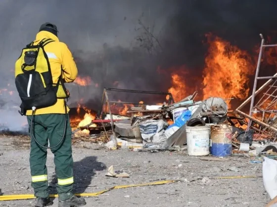 Vientos intensos generan incendios y operativos de emergencia en Salta