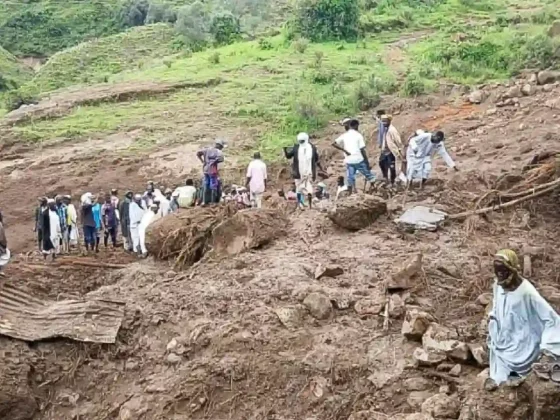 Tragedia en Sudán: un deslizamiento de tierra arrasó con una aldea y dejó al menos mil muertos