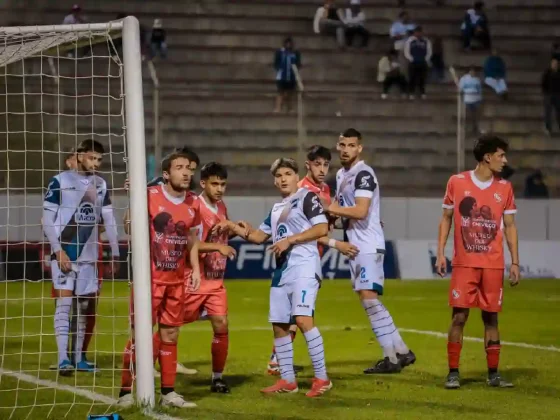 Juventud empató en el Martearena y quedó eliminado