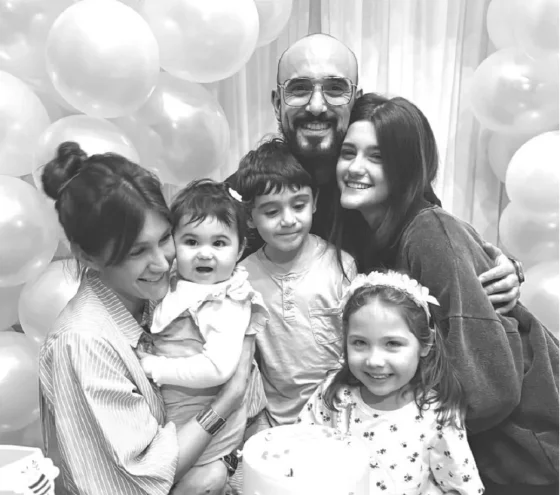 Doce años de amor: Abel Pintos y Mora Calabrese celebraron su aniversario
