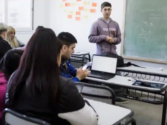 Cada vez menos chicos terminan el secundario a tiempo: En Salta el porcentaje en mínimo