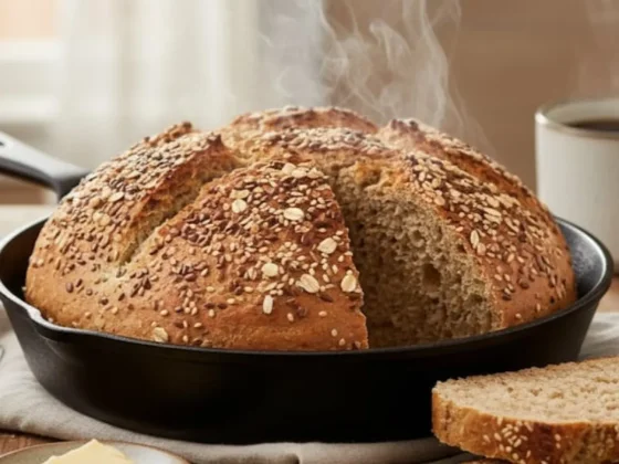 Listo en 5 minutos: la receta para un pan integral hecho en sartén, sin gluten ni harina
