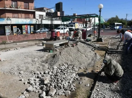 Se realiza mejoras en la plazoleta Dr. Héctor Cámpora