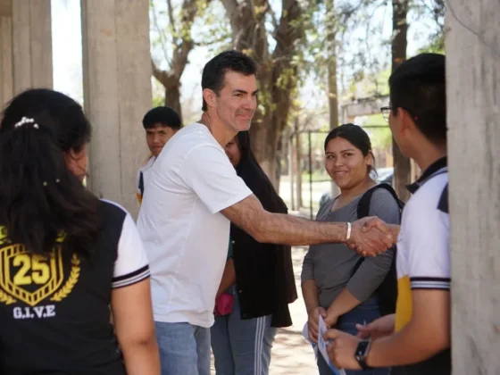 Urtubey y Estrada en Mosconi y Coronel Cornejo: “El federalismo económico es más equidad para las provincias”
