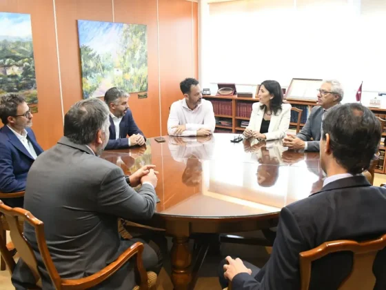 La Municipalidad y la Corte de Justicia firmaron un convenio para simplificar trámites y mejorar servicios