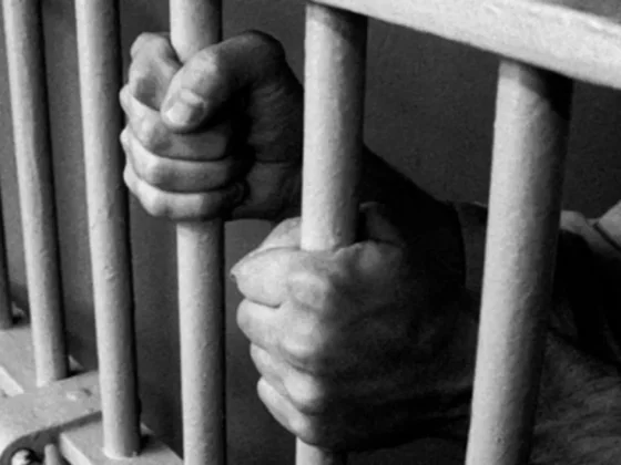 Detienen en Las Lajitas a un hombre acusado de engañar a mujeres con falsas promesas de trabajo