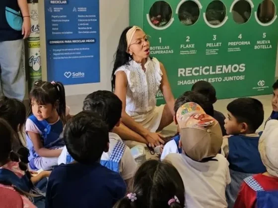 Más de 100 chicos visitaron la Casita del Parque y descubrieron la microfauna