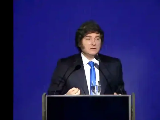 El gobierno oficializó por DNU un reordenamiento del Gobierno que mueve funciones clave entre ministerios