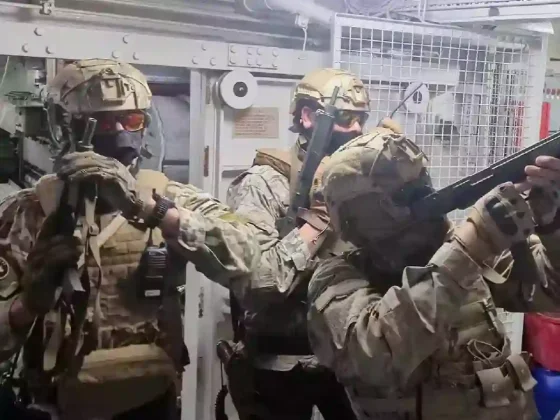 La Armada Argentina se entrenó junto a los Navy SEALs de EE.UU en Mar del Plata