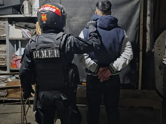 Motoristas recuperaron un celular robado en Villa Independencia