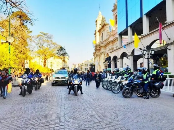 Más de 5000 policías dan seguridad en torno a la procesión del Milagro 2022