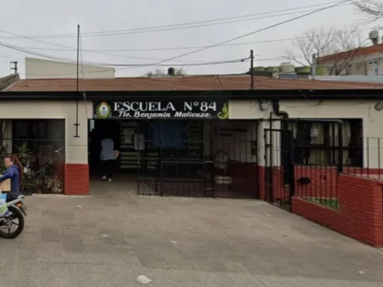 Maestra golpeada por la madre de un alumno podría perder un ojo
