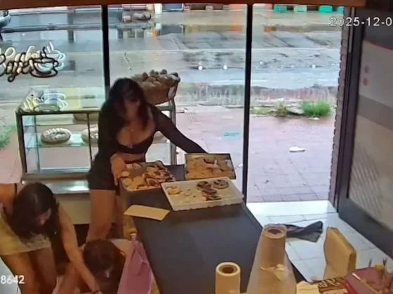 Cuatro adolescentes atacaron a golpes a una panadera para robarle