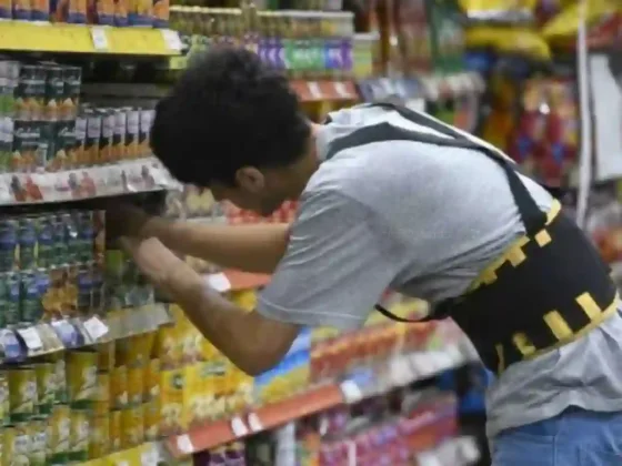 Empleados de comercio: quiénes cobran el bono de $100.000 que se paga hasta marzo