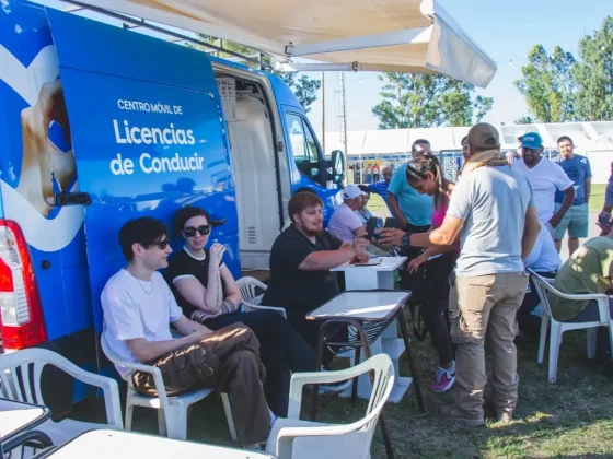 El Móvil de Licencias atendió a 1200 personas en la Expo Ciudad