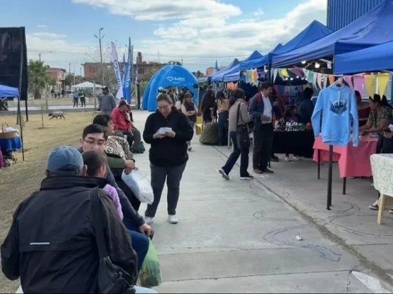 La Fábrica Municipal cierra el año con una gran Feria Navideña en la zona sudeste