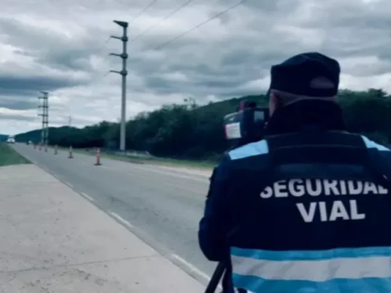 Seguridad Vial intensifica los controles de velocidad con cinemómetros móviles