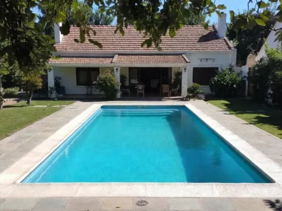 Cuánto cuesta instalar y mantener una pileta en casa este verano