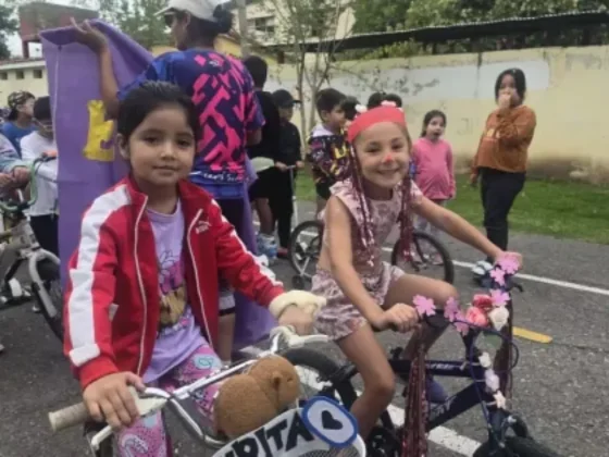 Bici, roller y caminata: La Colonia de Vacaciones impulsó una bicicleteada Inclusiva