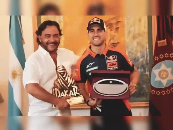 Sáenz recibió a Luciano Benavides, campeón salteño del Dakar 2026