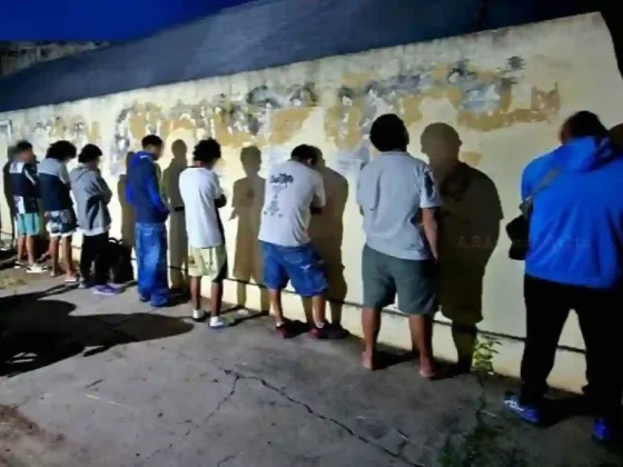 Más de 20 demorados en operativos en Grand Bourg