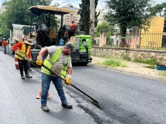 Repavimentan calles claves del centro para una mejor circulación vehicular
