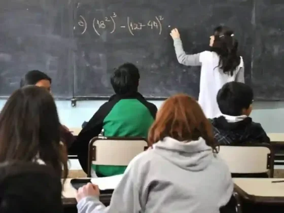 Salta enfrenta una caída de más de 40 mil alumnos en primaria hacia 2030