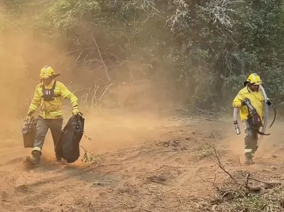 CHUBUT: El incendio forestal pone en alerta a comunidades y brigadistas
