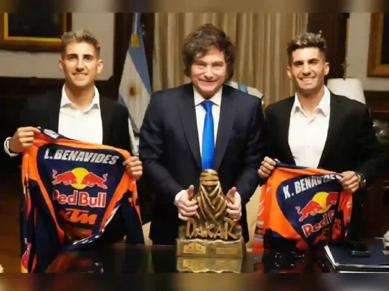 Javier Milei recibió a Luciano y Kevin Benavides en Casa Rosada