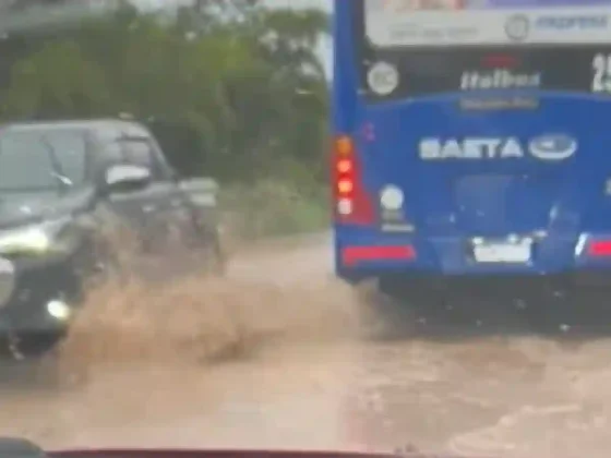 ¡Alerta por inundación en Ruta 68! dónde están desviando los colectivos