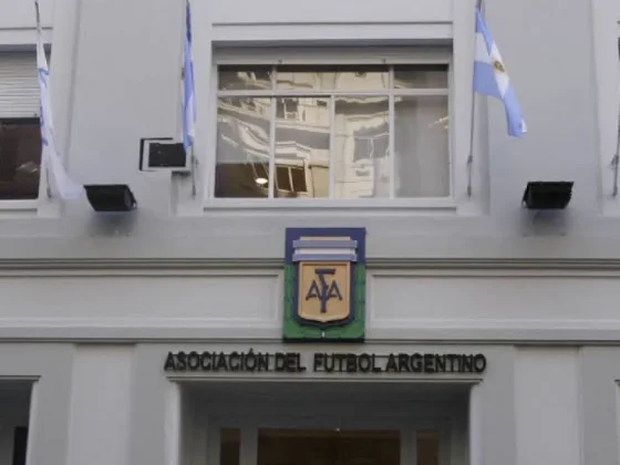 Denuncian un millonario desvío de fondos en la AFA por contratos de la Selección Argentina
