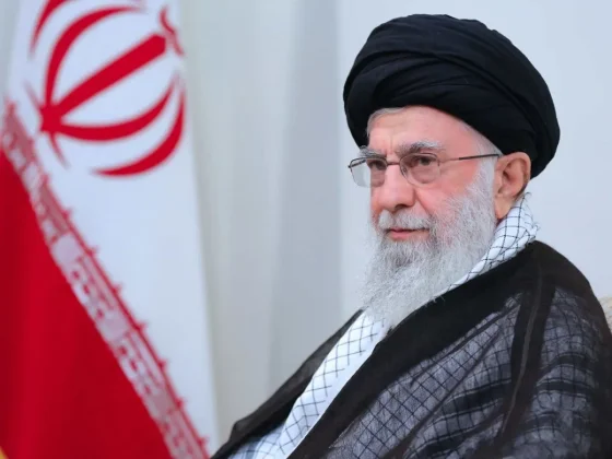 Gobierno recuerda atentado a la AMIA tras muerte de líder iraní