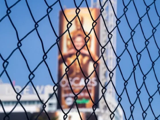 Francotiradores y más de mil agentes custodian los Oscar 2026