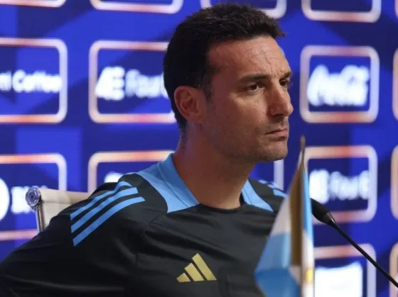 Scaloni define el equipo con Messi desde el arranque