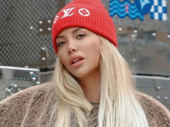 Wanda Nara se sacó una foto hot en un hotel de Japón para promocionar su página de contenido erótico