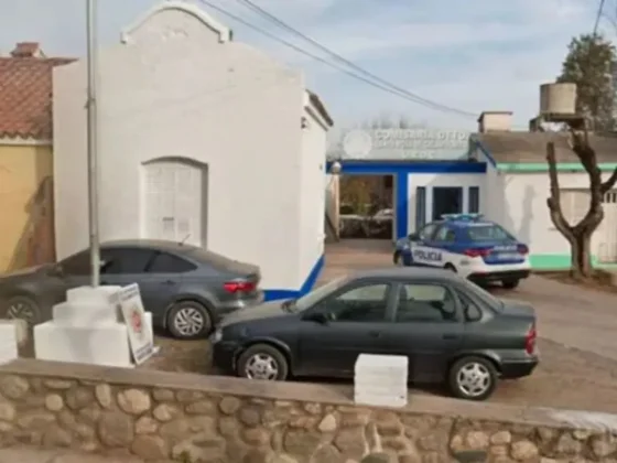 Un alumno llevó una pistola de aire comprimido a la escuela y fue descubierto por un compañero