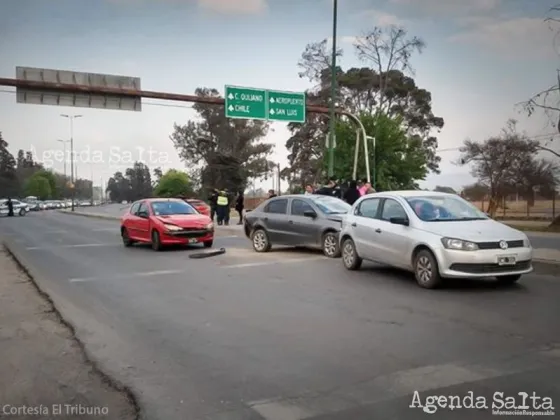 Choque en cadena sobre avenida Banchik